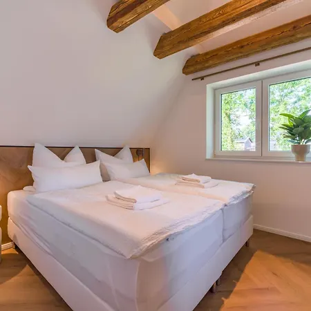 Semesterbostad Karschau 11 Reetdachhaus Am Wasser 90m Privatufer Schlei *