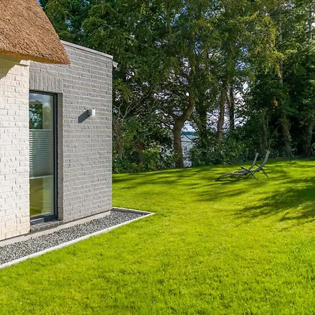 Semesterbostad Karschau 11 Reetdachhaus Am Wasser 90m Privatufer Schlei *